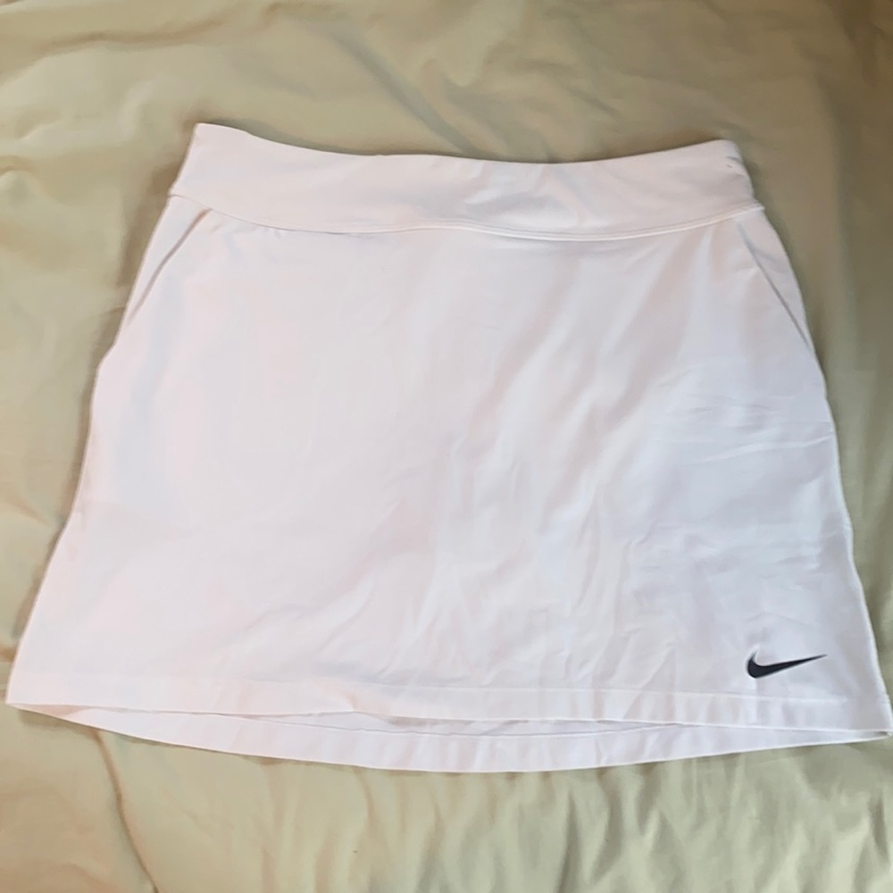 SOLD Nike white tennis skirt